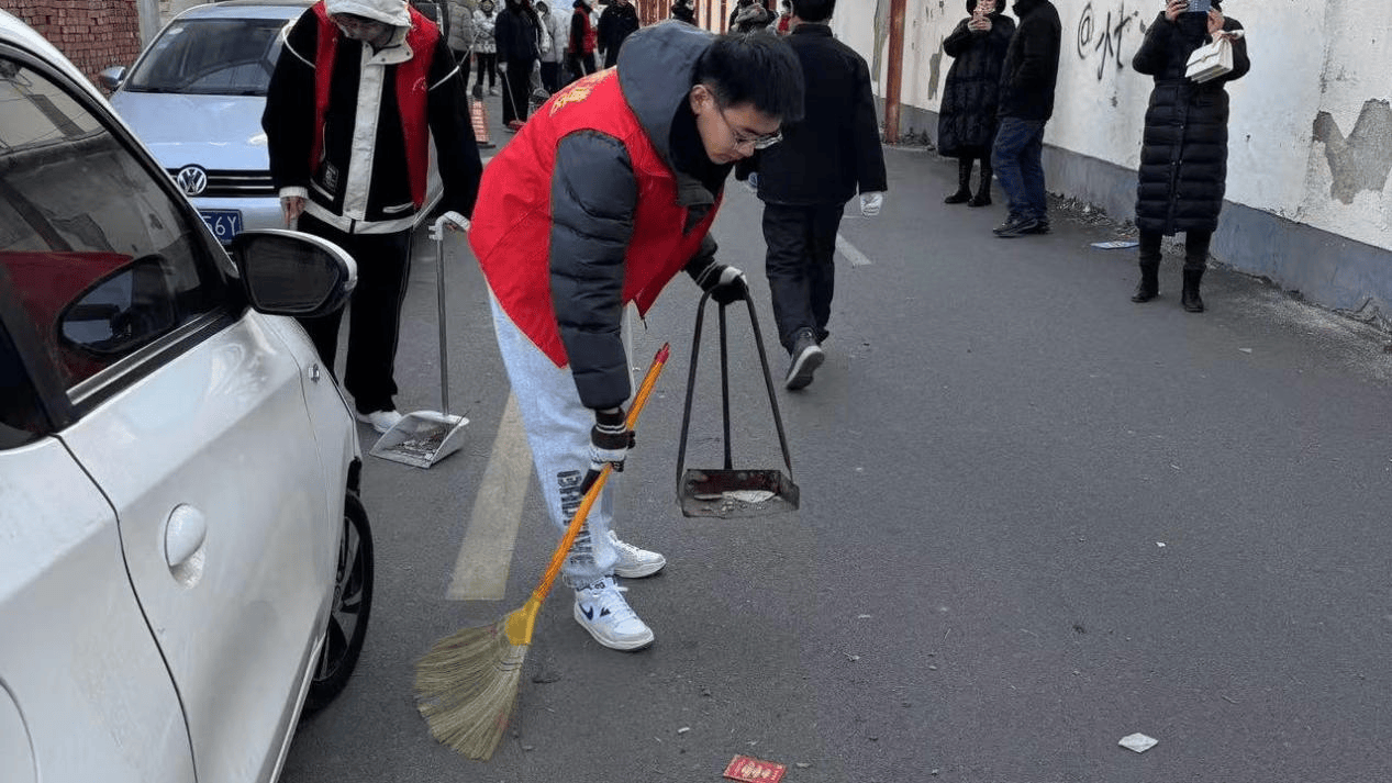 绿色守护：广东环境保护工程职业学院2026年“净滩护海”寒假